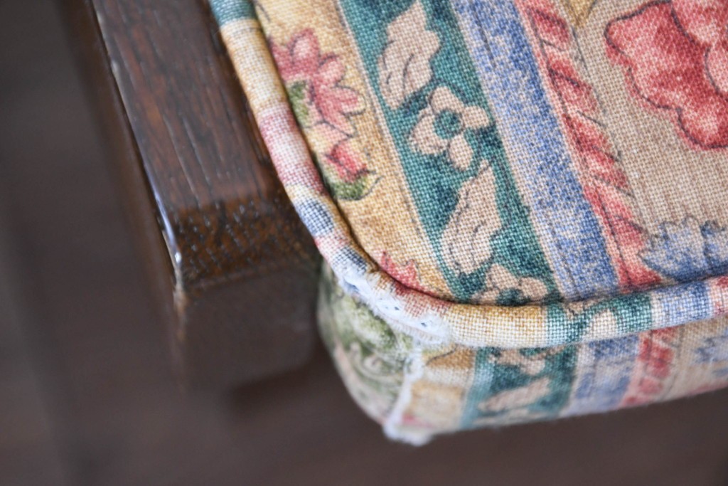 中古　カントリーハウス　Brugge(ブルージュ)　華やかな花鳥柄のラウンジチェア4脚　セット定価約41万円　(R-087256)