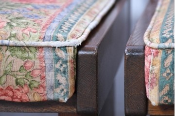 中古　カントリーハウス　Brugge(ブルージュ)　華やかな花鳥柄のラウンジチェア4脚　セット定価約41万円　(R-087256)