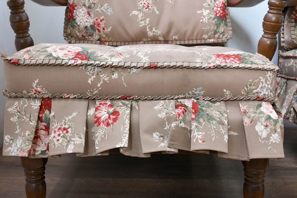 中古　美品　飛騨産業　キツツキ　穂高シリーズ　花柄とフリルが華やかな1人掛けソファ5脚セット　定価(5脚合計)約65万円　(R-087258)