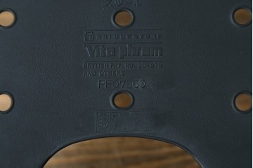 中古　美品　飛騨産業　キツツキ　穂高シリーズ　花柄とフリルが華やかなオットマン　(R-087259)