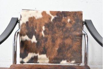 中古　Cassina(カッシーナ)　ル・コルビュジエ(Le Corbusier)　ピエール・ジャンヌレ(Pierre Jeanneret)　シャルロット・ペリアン(Charlotte Perriand)　LC1　スリングチェア　現行定価約78万円　(R-087261)