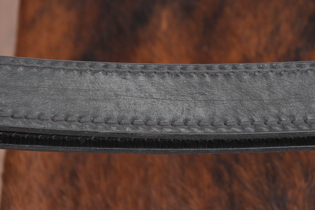 中古　Cassina(カッシーナ)　ル・コルビュジエ(Le Corbusier)　ピエール・ジャンヌレ(Pierre Jeanneret)　シャルロット・ペリアン(Charlotte Perriand)　LC1　スリングチェア　現行定価約78万円　(R-087261)