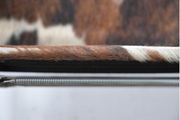 中古　Cassina(カッシーナ)　ル・コルビュジエ(Le Corbusier)　ピエール・ジャンヌレ(Pierre Jeanneret)　シャルロット・ペリアン(Charlotte Perriand)　LC1　スリングチェア　現行定価約78万円　(R-087261)