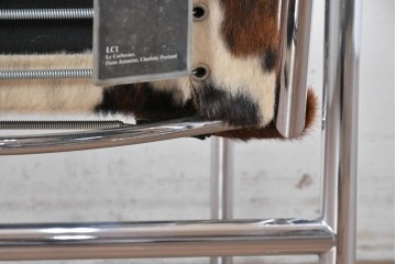 中古　Cassina(カッシーナ)　ル・コルビュジエ(Le Corbusier)　ピエール・ジャンヌレ(Pierre Jeanneret)　シャルロット・ペリアン(Charlotte Perriand)　LC1　スリングチェア　現行定価約78万円　(R-087261)