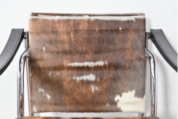 中古　Cassina(カッシーナ)　ル・コルビュジエ(Le Corbusier)　ピエール・ジャンヌレ(Pierre Jeanneret)　シャルロット・ペリアン(Charlotte Perriand)　LC1　スリングチェア　現行定価約78万円　(R-087262)