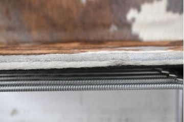 中古　Cassina(カッシーナ)　ル・コルビュジエ(Le Corbusier)　ピエール・ジャンヌレ(Pierre Jeanneret)　シャルロット・ペリアン(Charlotte Perriand)　LC1　スリングチェア　現行定価約78万円　(R-087262)