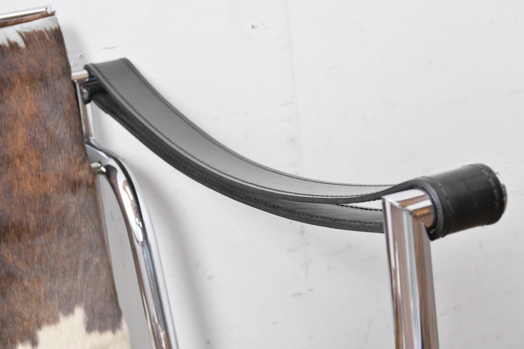 中古　Cassina(カッシーナ)　ル・コルビュジエ(Le Corbusier)　ピエール・ジャンヌレ(Pierre Jeanneret)　シャルロット・ペリアン(Charlotte Perriand)　LC1　スリングチェア　現行定価約78万円　(R-087262)