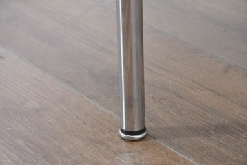 中古　Cassina(カッシーナ)　ル・コルビュジエ(Le Corbusier)　ピエール・ジャンヌレ(Pierre Jeanneret)　シャルロット・ペリアン(Charlotte Perriand)　LC1　スリングチェア　現行定価約78万円　(R-087262)