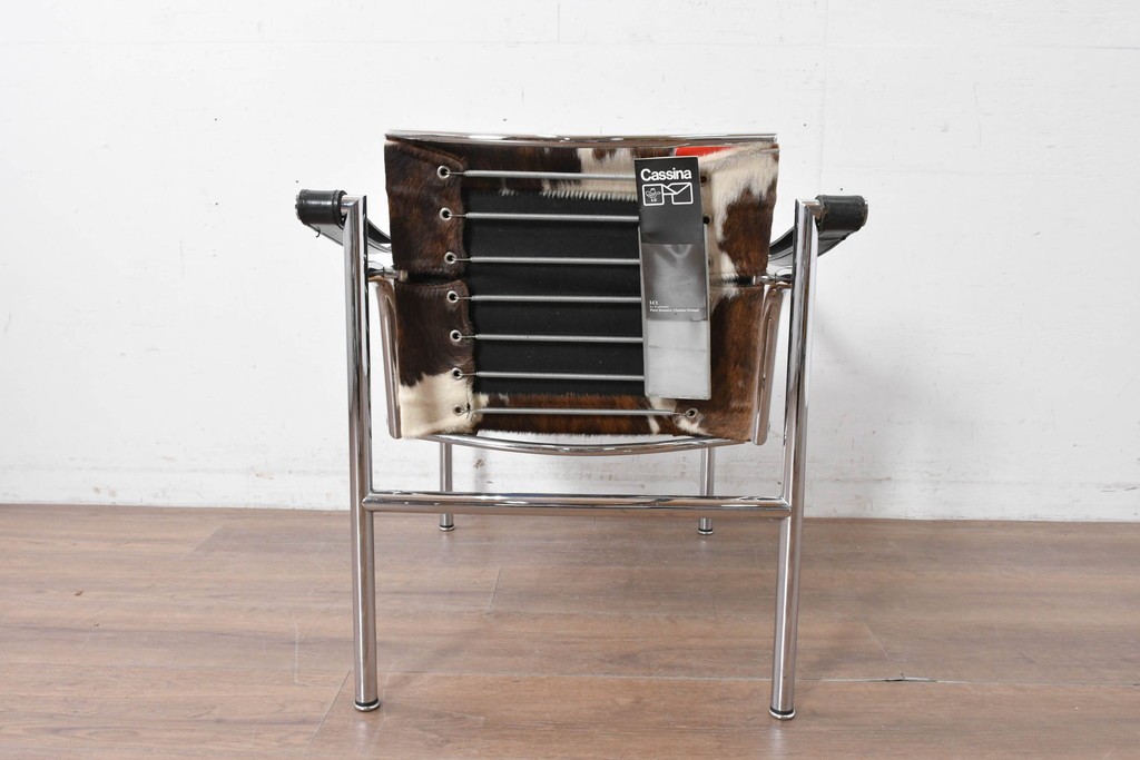 中古　Cassina(カッシーナ)　ル・コルビュジエ(Le Corbusier)　ピエール・ジャンヌレ(Pierre Jeanneret)　シャルロット・ペリアン(Charlotte Perriand)　LC1　スリングチェア　現行定価約78万円　(R-087262)