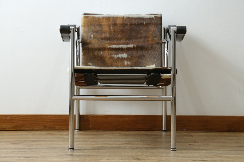 中古　Cassina(カッシーナ)　ル・コルビュジエ(Le Corbusier)　ピエール・ジャンヌレ(Pierre Jeanneret)　シャルロット・ペリアン(Charlotte Perriand)　LC1　スリングチェア　現行定価約78万円　(R-087262)