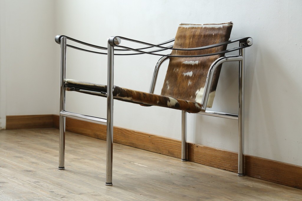 中古　Cassina(カッシーナ)　ル・コルビュジエ(Le Corbusier)　ピエール・ジャンヌレ(Pierre Jeanneret)　シャルロット・ペリアン(Charlotte Perriand)　LC1　スリングチェア　現行定価約78万円　(R-087262)