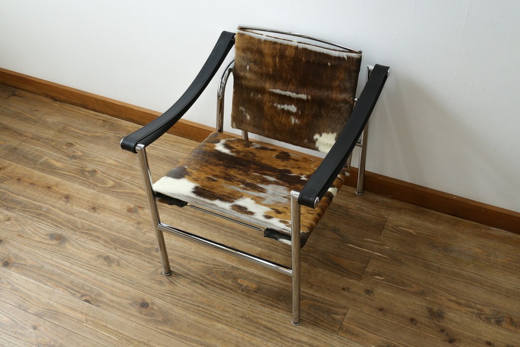 中古　Cassina(カッシーナ)　ル・コルビュジエ(Le Corbusier)　ピエール・ジャンヌレ(Pierre Jeanneret)　シャルロット・ペリアン(Charlotte Perriand)　LC1　スリングチェア　現行定価約78万円　(R-087262)