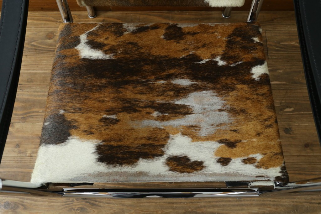 中古　Cassina(カッシーナ)　ル・コルビュジエ(Le Corbusier)　ピエール・ジャンヌレ(Pierre Jeanneret)　シャルロット・ペリアン(Charlotte Perriand)　LC1　スリングチェア　現行定価約78万円　(R-087262)