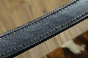 中古　Cassina(カッシーナ)　ル・コルビュジエ(Le Corbusier)　ピエール・ジャンヌレ(Pierre Jeanneret)　シャルロット・ペリアン(Charlotte Perriand)　LC1　スリングチェア　現行定価約78万円　(R-087262)