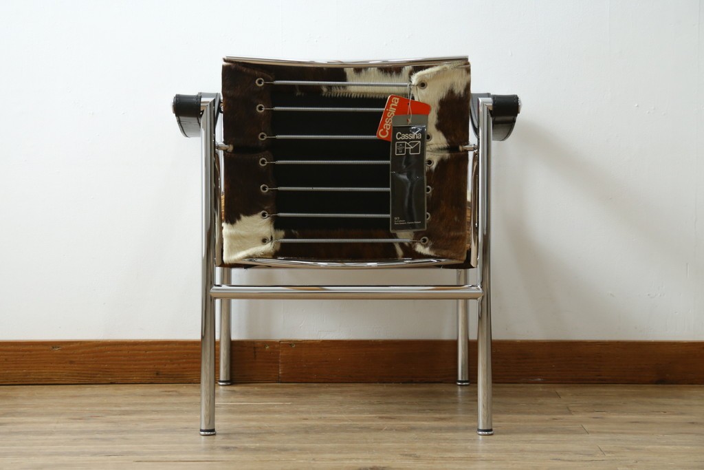 中古　Cassina(カッシーナ)　ル・コルビュジエ(Le Corbusier)　ピエール・ジャンヌレ(Pierre Jeanneret)　シャルロット・ペリアン(Charlotte Perriand)　LC1　スリングチェア　現行定価約78万円　(R-087262)