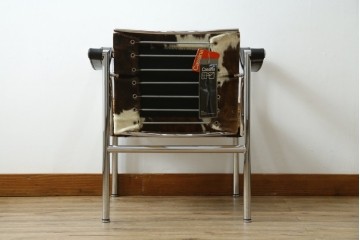 中古　Cassina(カッシーナ)　ル・コルビュジエ(Le Corbusier)　ピエール・ジャンヌレ(Pierre Jeanneret)　シャルロット・ペリアン(Charlotte Perriand)　LC1　スリングチェア　現行定価約78万円　(R-087262)