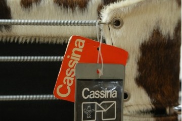 中古　Cassina(カッシーナ)　ル・コルビュジエ(Le Corbusier)　ピエール・ジャンヌレ(Pierre Jeanneret)　シャルロット・ペリアン(Charlotte Perriand)　LC1　スリングチェア　現行定価約78万円　(R-087262)