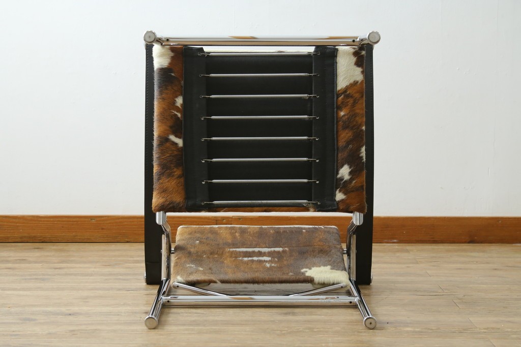 中古　Cassina(カッシーナ)　ル・コルビュジエ(Le Corbusier)　ピエール・ジャンヌレ(Pierre Jeanneret)　シャルロット・ペリアン(Charlotte Perriand)　LC1　スリングチェア　現行定価約78万円　(R-087262)