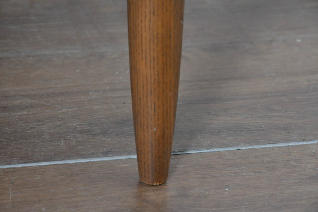 中古　美品　FUJI FURNITURE(冨士ファニチア)　Mysa(ミーサ)　上品でモダンなリクライニングチェアとスツールのセット　定価約24万円　(R-087263)