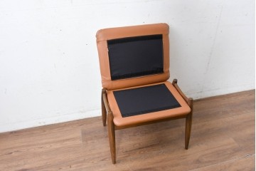中古　美品　FUJI FURNITURE(冨士ファニチア)　Mysa(ミーサ)　上品でモダンなリクライニングチェアとスツールのセット　定価約24万円　(R-087263)