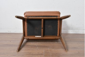 中古　美品　FUJI FURNITURE(冨士ファニチア)　Mysa(ミーサ)　上品でモダンなリクライニングチェアとスツールのセット　定価約24万円　(R-087263)