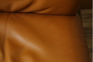 中古　美品　FUJI FURNITURE(冨士ファニチア)　Mysa(ミーサ)　上品でモダンなリクライニングチェアとスツールのセット　定価約24万円　(R-087263)