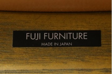 中古　美品　FUJI FURNITURE(冨士ファニチア)　Mysa(ミーサ)　上品でモダンなリクライニングチェアとスツールのセット　定価約24万円　(R-087263)
