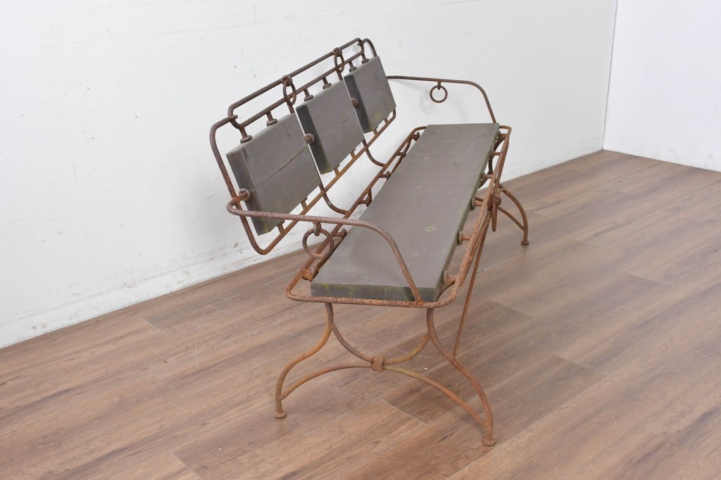 【簡易リペア限定品】ヨーロッパヴィンテージ　リング装飾が目を惹くアイアンベンチ　(R-087264)