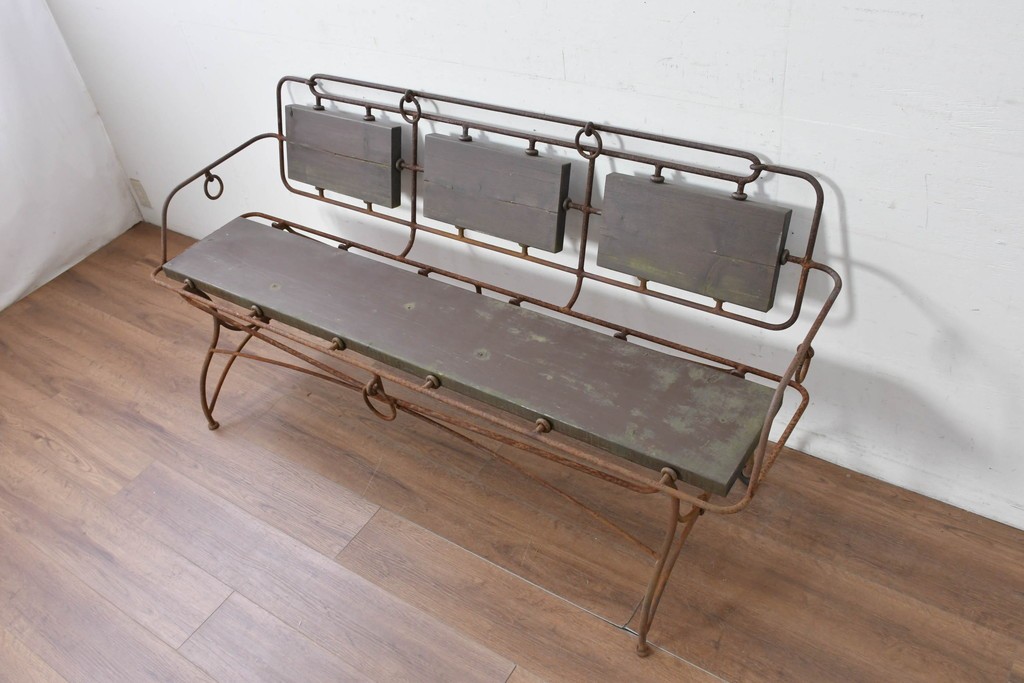 【簡易リペア限定品】ヨーロッパヴィンテージ　リング装飾が目を惹くアイアンベンチ　(R-087264)