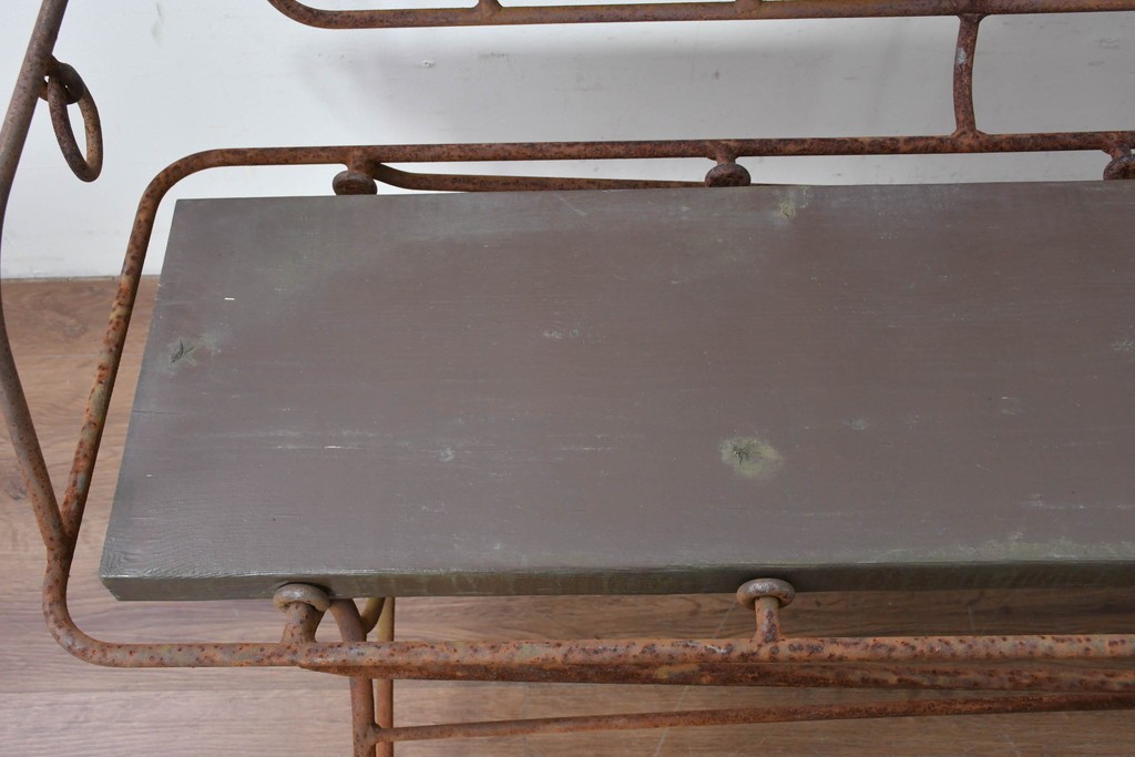 【簡易リペア限定品】ヨーロッパヴィンテージ　リング装飾が目を惹くアイアンベンチ　(R-087264)