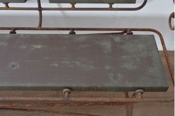 【簡易リペア限定品】ヨーロッパヴィンテージ　リング装飾が目を惹くアイアンベンチ　(R-087264)