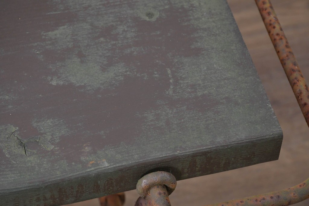 【簡易リペア限定品】ヨーロッパヴィンテージ　リング装飾が目を惹くアイアンベンチ　(R-087264)