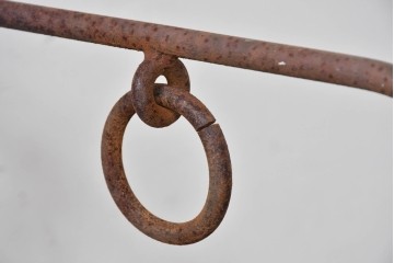 【簡易リペア限定品】ヨーロッパヴィンテージ　リング装飾が目を惹くアイアンベンチ　(R-087264)