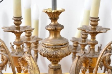 ヴィンテージ　YAMAGIWA(ヤマギワ)取り扱い　クラシックなキャンドルスタイル　圧巻の36灯シャンデリア　当時定価約200万円　(R-087265)