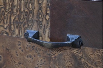 和製アンティーク　引き出しのパーケットリーがお洒落な色ガラス入り本箱　(R-087268)