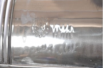 中古　美品　高級輸入品　バロック調の装飾が優雅なローストビーフワゴン　定価約130万円　(R-087269)