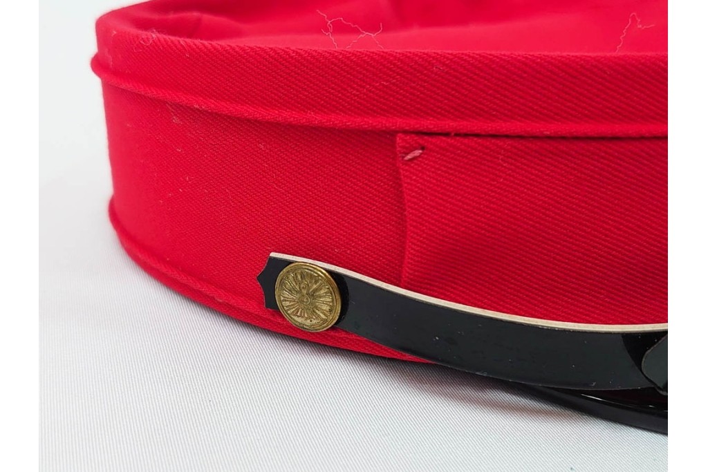 当時物　日本国有鉄道(国鉄)　手廻品運搬人の赤帽　(R-087272)