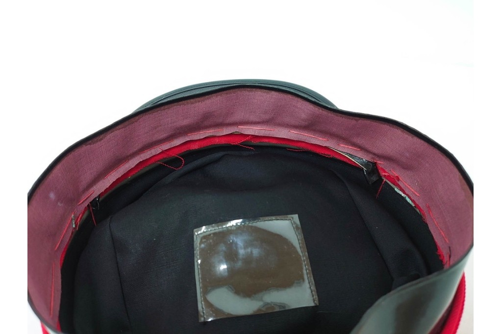 当時物　日本国有鉄道(国鉄)　手廻品運搬人の赤帽　(R-087272)