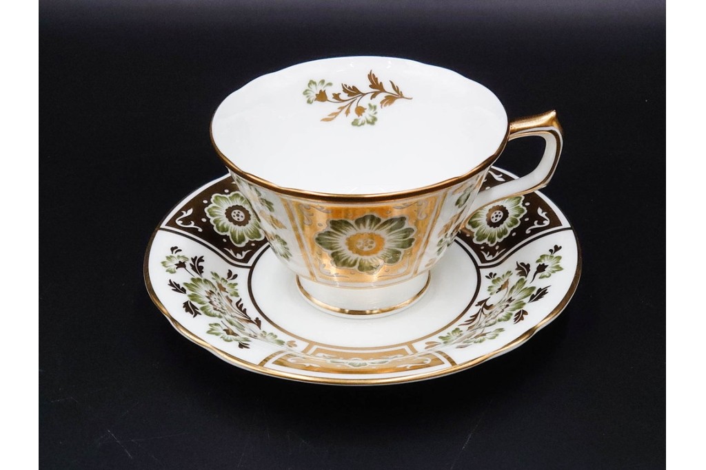 ROYAL CROWN DERBY(ロイヤルクラウンダービー)/グリーンダービーパネル　Richard Ginori(リチャードジノリ)/ジオ・ポンティ　カップ&ソーサー2点セット　(R-087287)