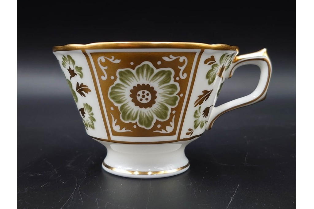 ROYAL CROWN DERBY(ロイヤルクラウンダービー)/グリーンダービーパネル　Richard Ginori(リチャードジノリ)/ジオ・ポンティ　カップ&ソーサー2点セット　(R-087287)