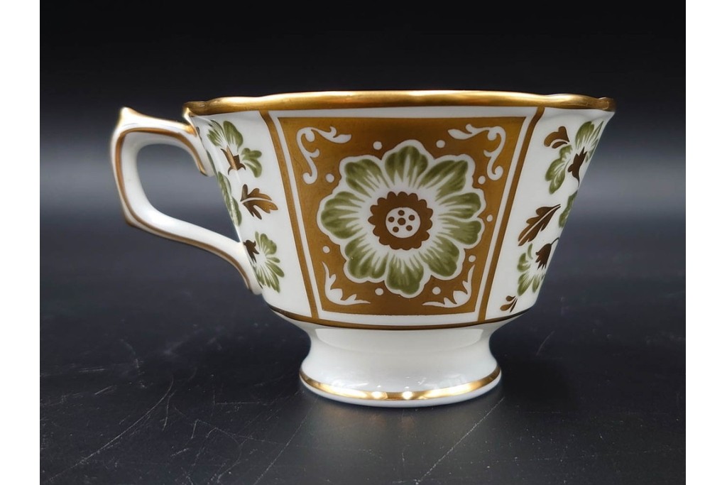 ROYAL CROWN DERBY(ロイヤルクラウンダービー)/グリーンダービーパネル　Richard Ginori(リチャードジノリ)/ジオ・ポンティ　カップ&ソーサー2点セット　(R-087287)