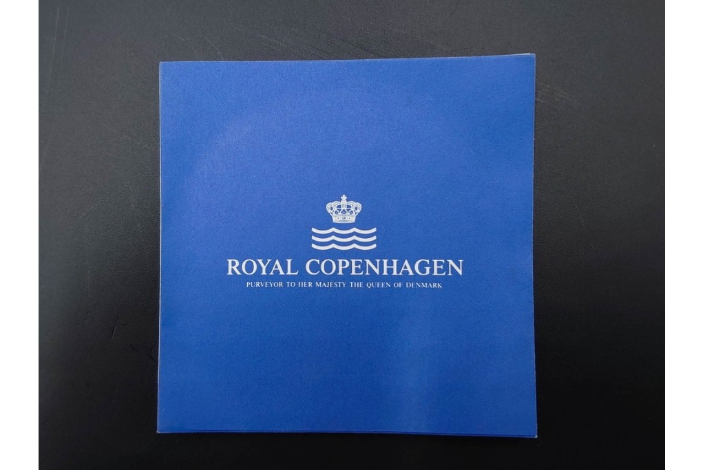 デンマーク製　ROYAL COPENHAGEN(ロイヤルコペンハーゲン)　プリンセス(1客)　ブルーフラワー(2客)　上品なティーカップ&ソーサー3客セット　(R-087289)