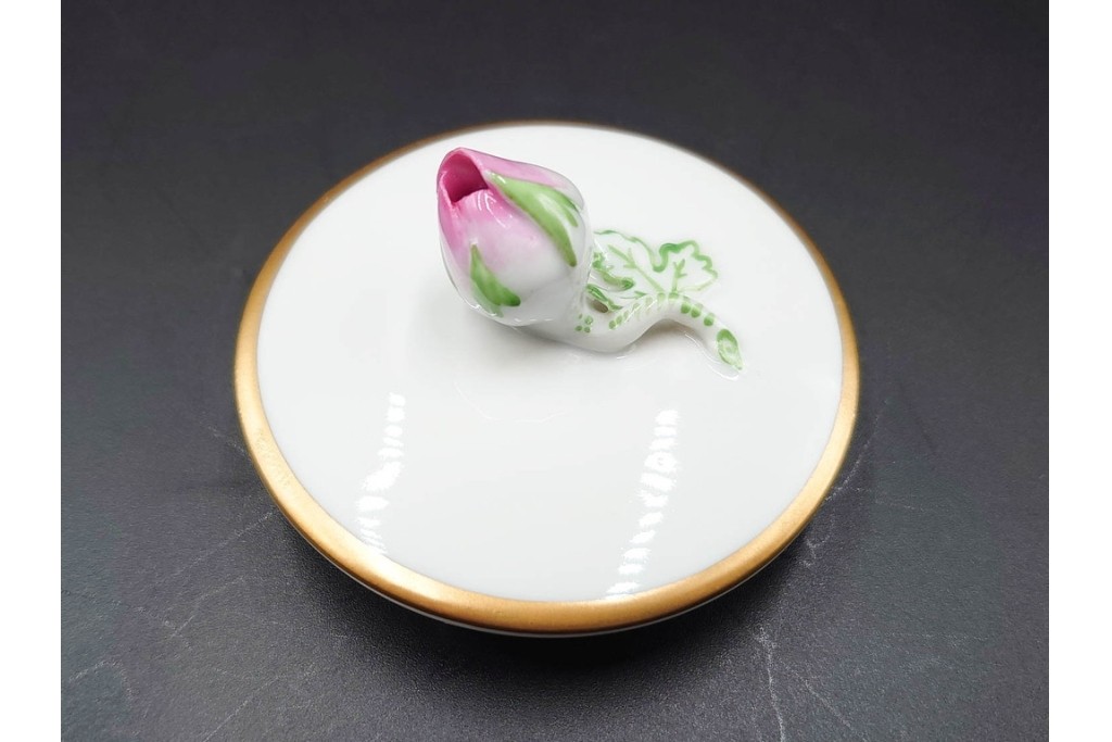 ドイツ製　Meissen(マイセン)　ベーシックフラワー　気品漂う二つ花がデザインされたティーポット　(R-087290)