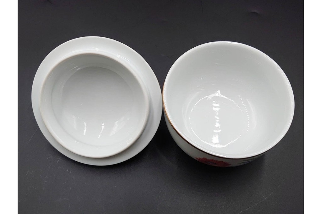 ドイツ製　Meissen(マイセン)　ベーシックフラワー　二つ花のデザインが上品なシュガーポット・クリーマーのセット　(R-087291)