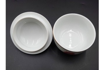 ドイツ製　Meissen(マイセン)　ベーシックフラワー　二つ花のデザインが上品なシュガーポット・クリーマーのセット　(R-087291)