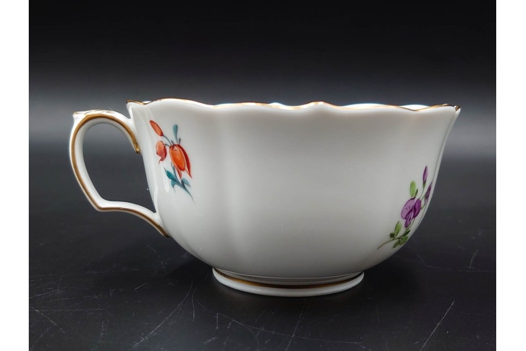 ドイツ製　Meissen(マイセン)　ベーシックフラワー　二つ花デザイン　気品漂うトリオ2客セット　(R-087292)