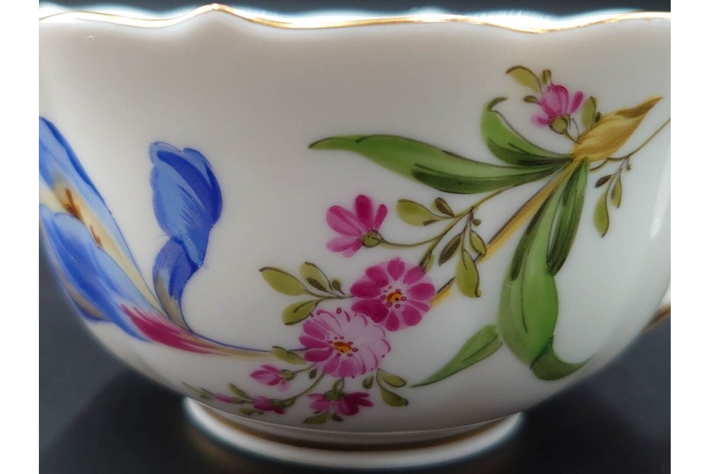 ドイツ製　Meissen(マイセン)　ベーシックフラワー　二つ花デザイン　気品漂うトリオ2客セット　(R-087292)