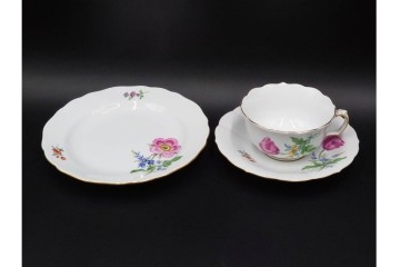 ドイツ製　Meissen(マイセン)　ベーシックフラワー　二つ花デザイン　気品漂うトリオ2客セット　(R-087292)