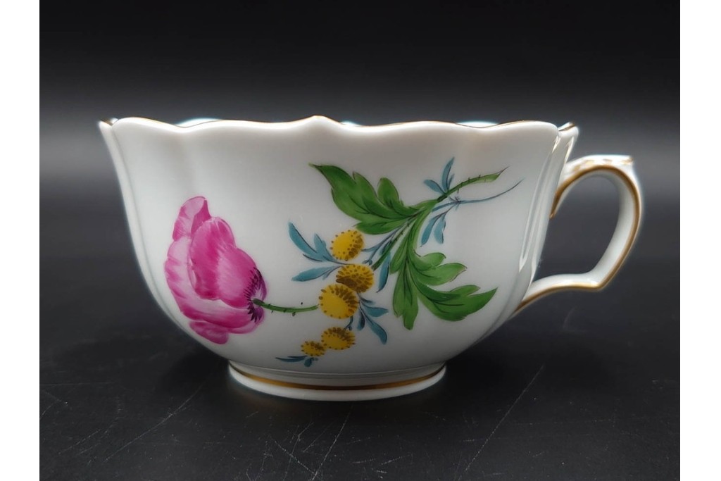 ドイツ製　Meissen(マイセン)　ベーシックフラワー　二つ花デザイン　気品漂うトリオ2客セット　(R-087292)