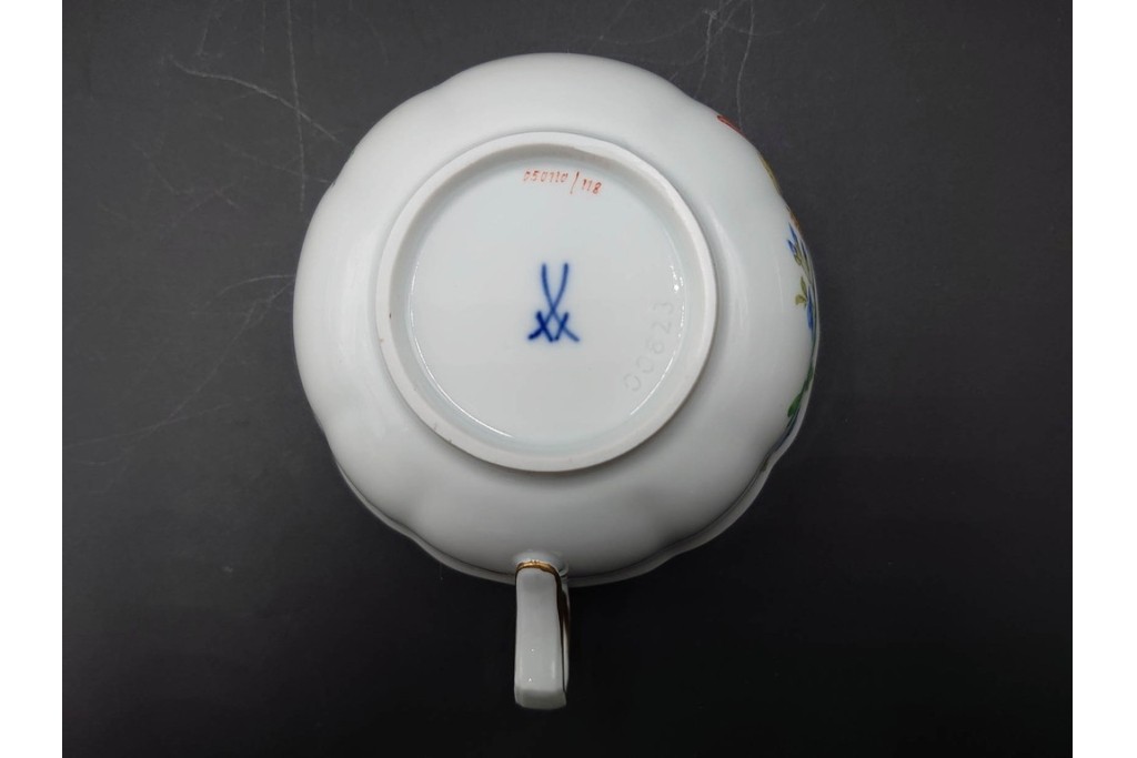 ドイツ製　Meissen(マイセン)　ベーシックフラワー　二つ花デザイン　気品漂うトリオ2客セット　(R-087293)